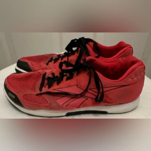 Reebok Women Size 10 Crossfit Nano 2.0 Training Shoe Red - Picture 2 of 6